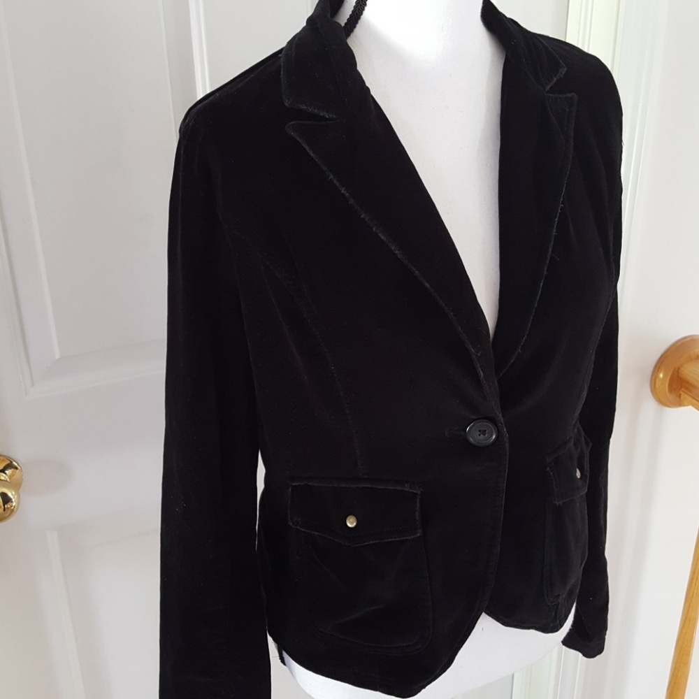 21:08 -  AT ⭐️ LAST  Fitted Velvet Like Jacket - Picture 3 of 14